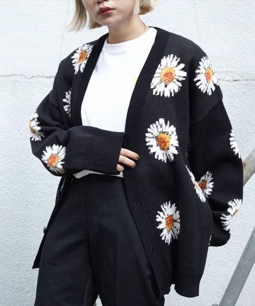 WHITELAND（ホワイトランド）の「WHITELAND/ホワイトランド/デイジーカーディガン（カーディガン/ボレロ・メンズ・ブラック・F）」の5枚目の写真