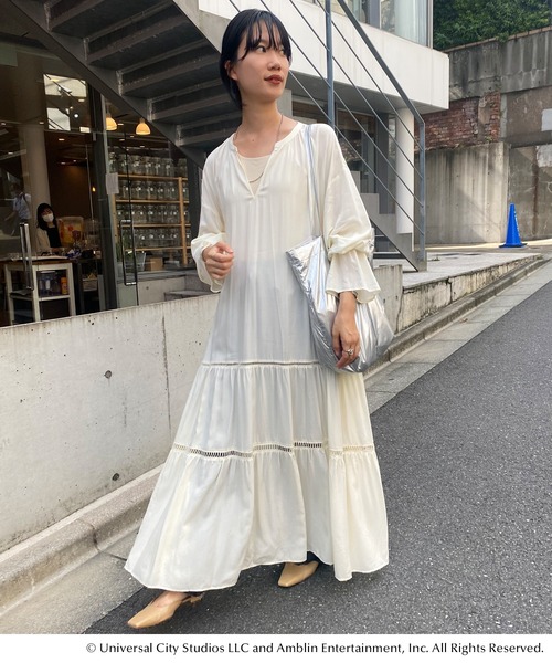 SHENERY(シーナリー)の「【BACK TO THE FUTURE】メタリックトートバッグ(トートバッグ・レディース・シルバー・FREE)」の12枚目の写真