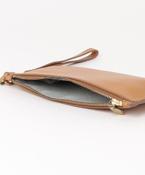 FOSSIL（フォッシル）の「フォッシル リストレット レディース レザー キャメル スマホ収納可 SLG1575235（ハンドバッグ・レディース・キャメル・FREE）」の3枚目の写真