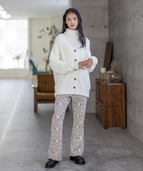 clear（クリア）の「フェザーロングカーディガン（ニット/セーター・レディース・パープル/ターコイズブルー/アイボリー/ブラック・F）」の6枚目の写真