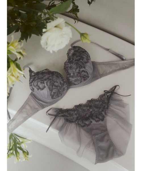 ♥ お値下げ♥♥ エルマノシェルビーノ♥ラムファー ボレロ グレー ♥ お値下げ♥♥ エルマノシェルビーノ♥ラムファー ボレロ グレー