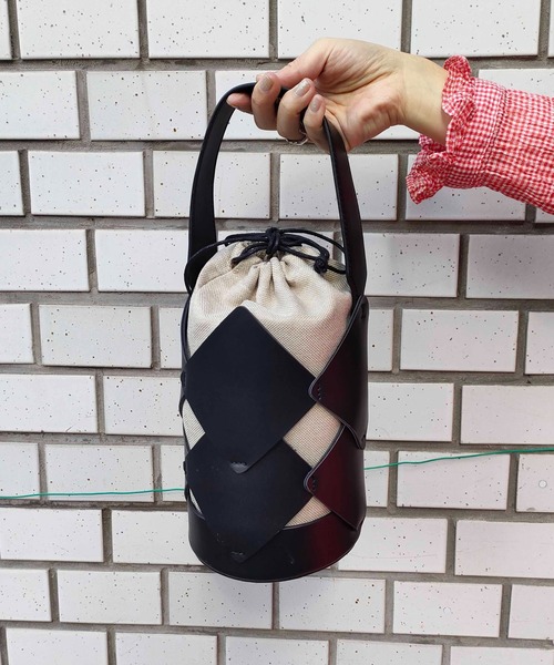 Casselini（キャセリーニ）の「Casselini(キャセリーニ)モチーフバケットバッグ（ハンドバッグ・レディース・アイボリー/ブラック/グリーン/シルバー・FREE）」の22枚目の写真