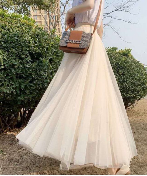 gossip！ロサンゼルス（ゴシップロサンゼルス）の「ソフトチュールロングスカート（スカート・レディース・ホワイト/ブラック/ベージュ/グレー・FREE）」の9枚目の写真