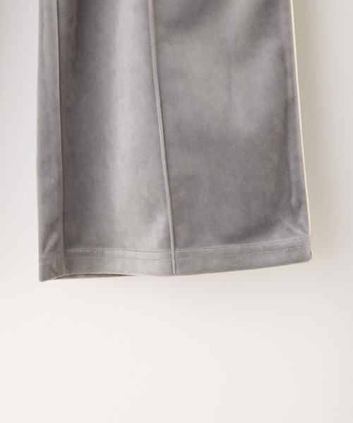 WHIMSIC（ウィムジック）の「【UNISEX/新色追加/SET UP対応】ベロアパイピングトラックパンツ（その他パンツ・メンズ・ベージュ/グレー/ブルー・FREE）」の17枚目の写真