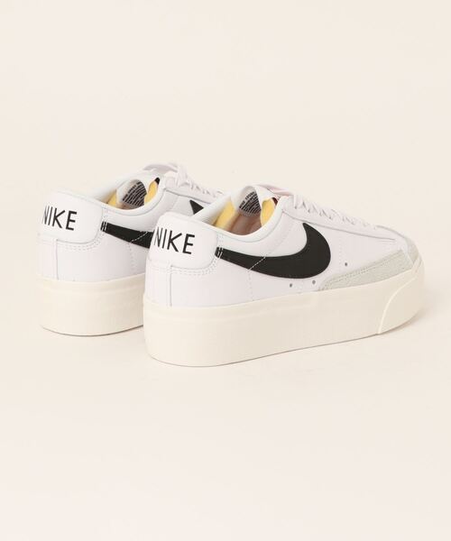 NIKE（ナイキ）の「NIKE WMNS BLAZER LOW PLATFORM DJ0292-101（スニーカー・レディース・ホワイト・23.5㎝/24㎝/23㎝/24.5㎝/25㎝）」の3枚目の写真