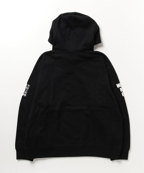 WHITE MOUNTAINEERING（ホワイトマウンテニアリング）の「WM LOGO RANDAM PRINTED HOODIE（パーカー・メンズ・ブラック・2）」の2枚目の写真