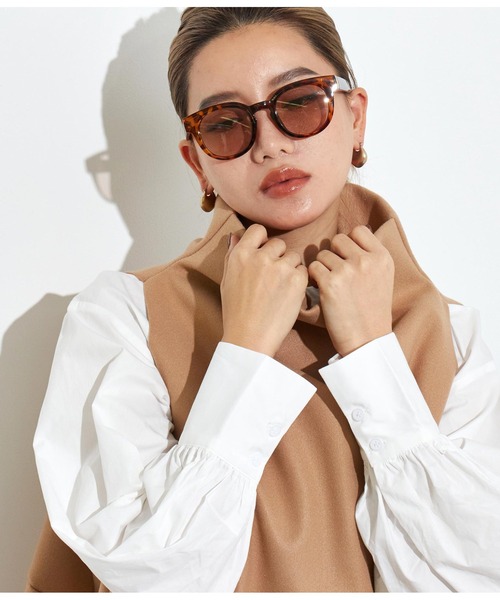 Settimissimo(セッティミッシモ)の「UVカットワイドフレームウェリントンサングラス(サングラス・レディース・グレー/ブラウン/ブラック・FREE)」の6枚目の写真