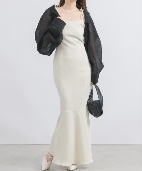 NEUNA（ヌナ）の「ダブルクロスヒールパンプス（パンプス・レディース・ブラック/アイボリー・SMALL/MEDIUM/LARGE）」の6枚目の写真