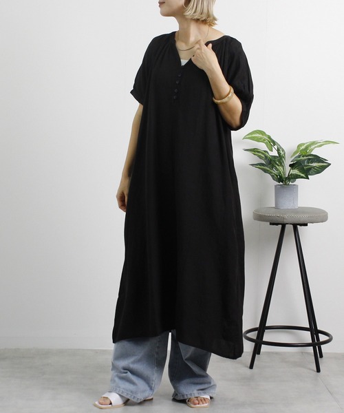 Fizz(フィズ)の「【Fizz/フィズ】 綿麻ミックス ボリューム袖ワンピース(ワンピース・レディース・グレイッシュベージュ/チャコール/ライトカーキ/ベージュ・M)」の2枚目の写真