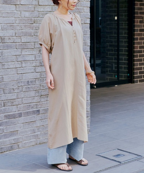 Fizz(フィズ)の「【Fizz/フィズ】 綿麻ミックス ボリューム袖ワンピース(ワンピース・レディース・グレイッシュベージュ/チャコール/ライトカーキ/ベージュ・M)」の14枚目の写真