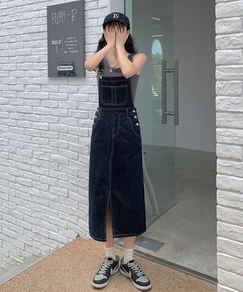aimoha(アイモハ)の「スリットデニムジャンスカ(サロペット/オーバーオール・レディース・ブルー・SMALL/MEDIUM/X-LARGE/LARGE)」の9枚目の写真