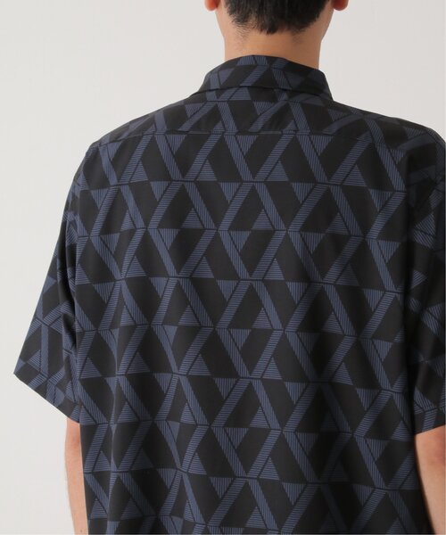 ikka(イッカ)の「幾何学プリントシャツ(シャツ/ブラウス・メンズ・ネイビー/ベージュ・S/M/L/XL)」の10枚目の写真