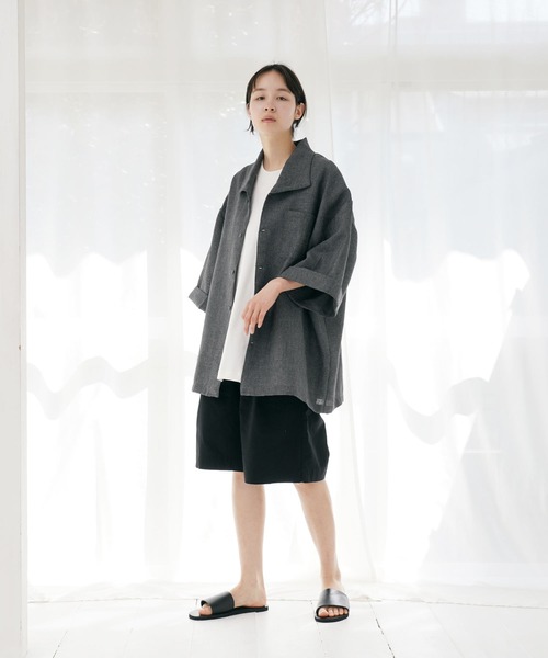 Air Tokyo(エアートウキョー)の「イタリアンカラー オーバーサイズ リネン調 ショートスリーブ シャツ(シャツ/ブラウス・メンズ・グレイッシュベージュ/チャコールグレー・MEDIUM/LARGE)」の17枚目の写真