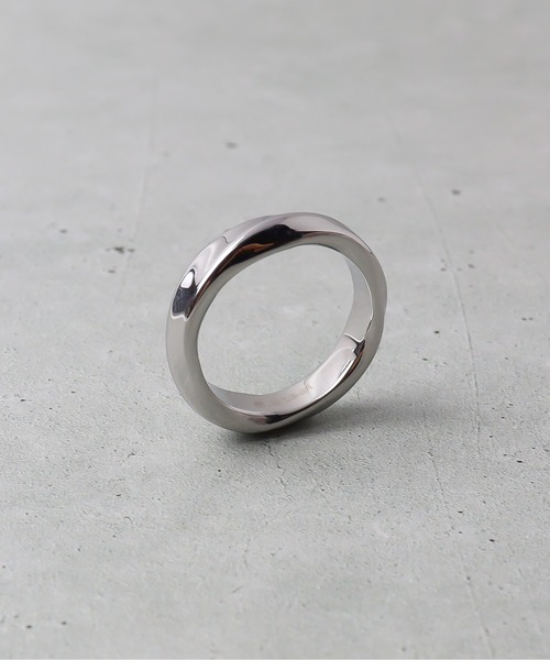 ieLS（イエルズ）の「金属アレルギー対応「ieLS」ステンレス　ペアリング　ツイスト（リング・メンズ・シルバー・#11/#15/#13/#17）」の3枚目の写真