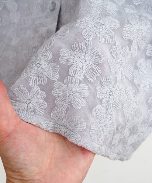 flower（フラワー）の「フラワーシャワーブラウス（シャツ/ブラウス・レディース・ブラウン/アイボリー/ブルー/ピンク・FREE）」の9枚目の写真