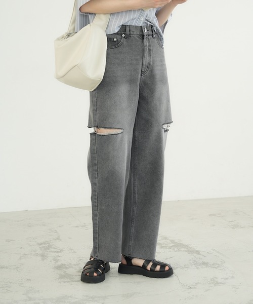 IROHANI（イロハニ）の「ダメージカットデニムパンツ（デニムパンツ・レディース・ライトブルー/グレー・FREE）」の19枚目の写真