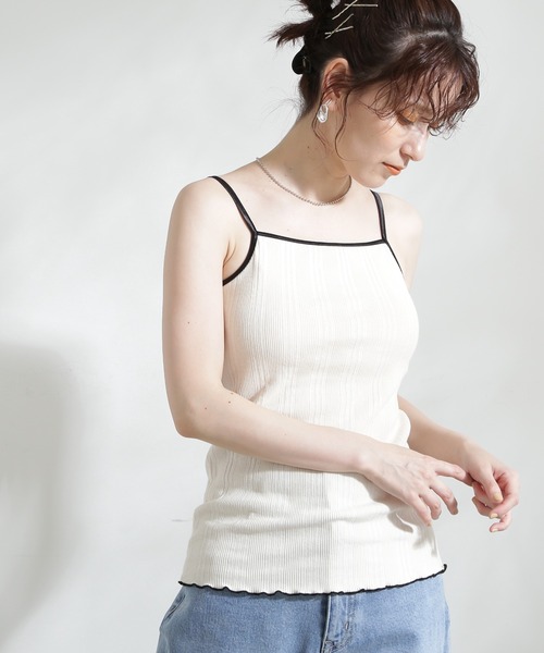 N.（N. Natural Beauty Basic）（エヌエヌナチュラルビューティーベーシック）の「◆テレコカップ付きキャミソール（キャミソール・レディース・チャコール/オフホワイト・MEDIUM）」の4枚目の写真