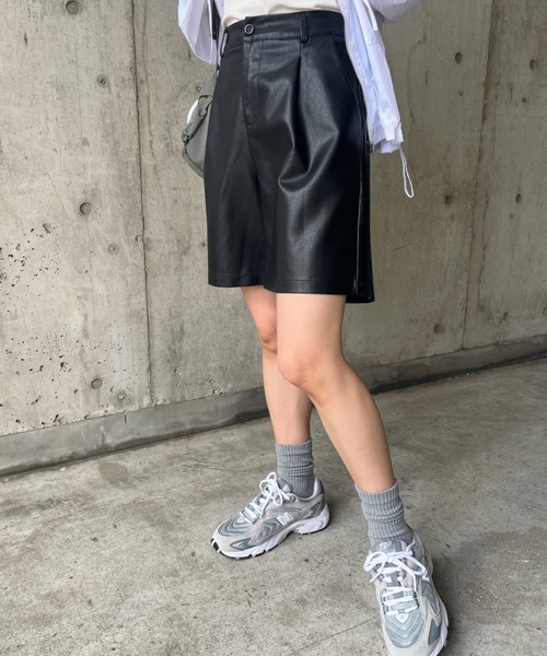 CLEA(クレア)の「PUタックハーフパンツ(その他パンツ・レディース・ブラック/ベージュ/オリーブ・M/L)」の11枚目の写真