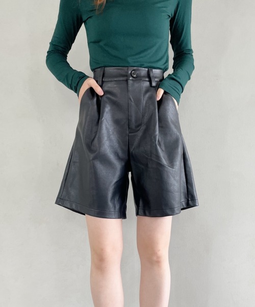 CLEA(クレア)の「PUタックハーフパンツ(その他パンツ・レディース・ブラック/ベージュ/オリーブ・M/L)」の17枚目の写真