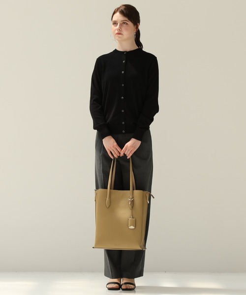 Jewelna Rose（ジュエルナローズ）の「ファニング トートバッグ A4