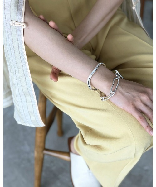 TODAYFUL（トゥデイフル）の「ツイストチェーンブレスレット