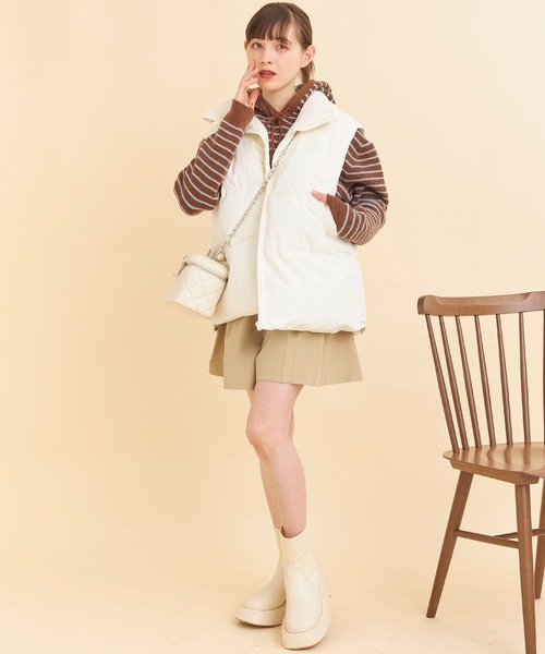 Voyage titty&Co.PETIT（ボヤージュティティアンドコープチ）の「【 Voyage titty&Co.】ノースリーブダウンジャケット（ダウンジャケット/コート・レディース・ホワイト/ブラック・FREE）」の9枚目の写真