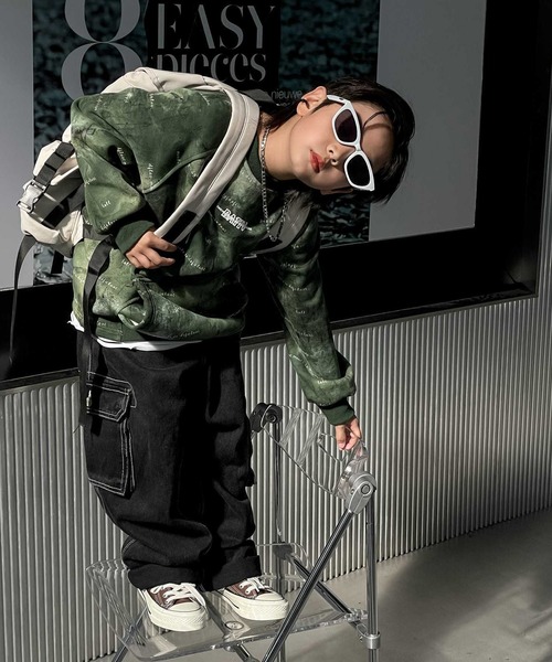 aimoha(アイモハ)の「【aimoha-KIDS-】子供服 ユニセックスタイダイ柄裏起毛スウェット(スウェット・キッズ・チョコ/グリーン/オフホワイト・150/140/130/120/110)」の10枚目の写真
