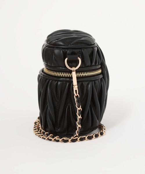 archives(アルシーヴ)の「ウェーブキルトバニティショルダー(ショルダーバッグ・レディース・ブラック/ピンクベージュ/アイボリー・FREE)」の8枚目の写真