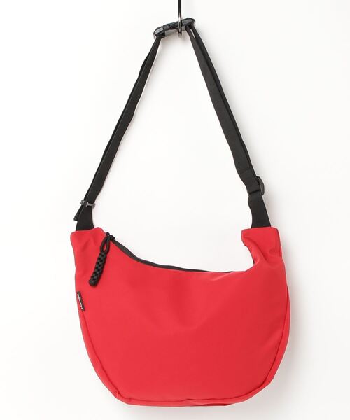 gossip！ロサンゼルス（ゴシップロサンゼルス）の「ナイロンオーバーオール　トートバッグ（ショルダーバッグ・レディース・レッド/ベージュ/ホワイト/ブラック・FREE）」の5枚目の写真