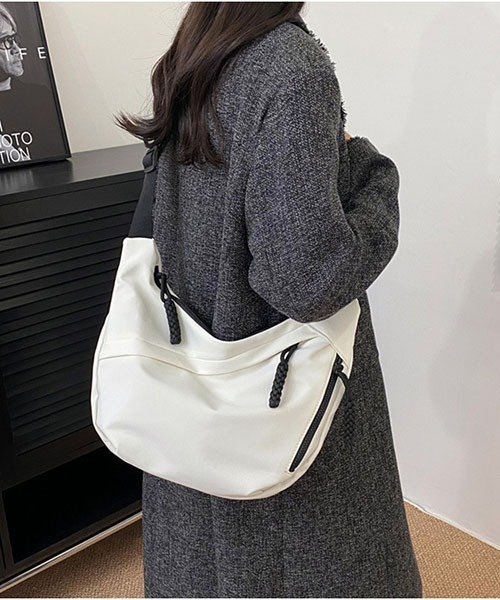 gossip！ロサンゼルス（ゴシップロサンゼルス）の「ナイロンオーバーオール　トートバッグ（ショルダーバッグ・レディース・レッド/ベージュ/ホワイト/ブラック・FREE）」の2枚目の写真