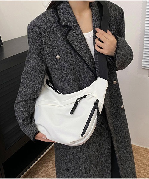 gossip！ロサンゼルス（ゴシップロサンゼルス）の「ナイロンオーバーオール　トートバッグ（ショルダーバッグ・レディース・レッド/ベージュ/ホワイト/ブラック・FREE）」の10枚目の写真