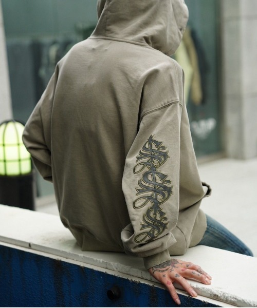 【Supplier】 Cross Zip Hoodie パーカー XL ベージュ SUPPLIER（サプライヤー）の「SUPPLIER/サプライヤー/【別注】STUDS