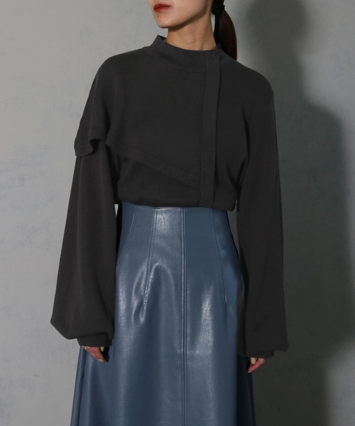 &g'aime(アンジェム)の「【&g’aime】ハーフケーププルオーバーニットトップス(ニット/セーター・レディース・ブラック/チャコールグレー/グレイッシュベージュ・FREE)」の2枚目の写真