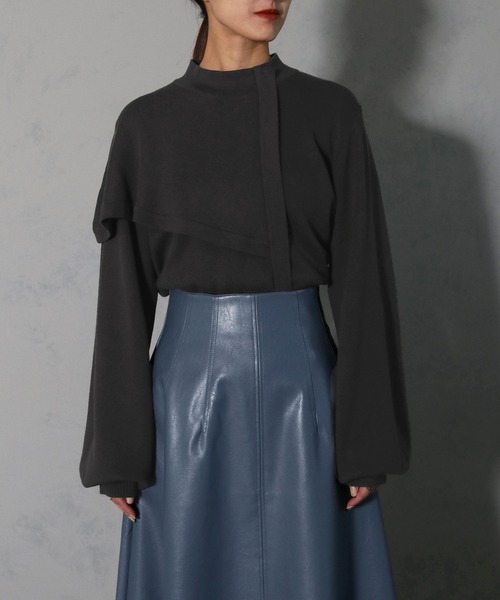 &g'aime(アンジェム)の「【&g’aime】ハーフケーププルオーバーニットトップス(ニット/セーター・レディース・ブラック/チャコールグレー/グレイッシュベージュ・FREE)」の8枚目の写真