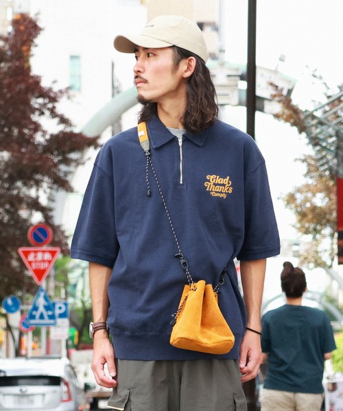 KRIFF MAYER(クリフメイヤー)の「ミニ裏毛五分袖ハーフZIP(Tシャツ/カットソー・メンズ・マスタード/チャコール/オフホワイト/ネイビー・X-LARGE/LARGE/MEDIUM)」の4枚目の写真