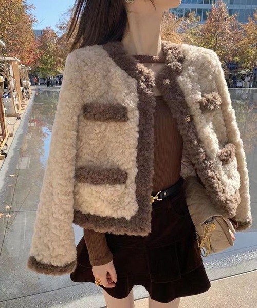 Primazel（プリマゼル）の「フェイクファーコートジャケット（その他アウター・レディース・ベージュ・M）」の12枚目の写真