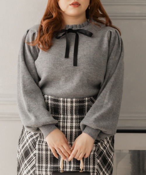 CLETTE(クレット)の「リボン付きフリルニット(ニット/セーター・レディース・ブラック/オフホワイト/グレー・LL/3L/4L)」の3枚目の写真