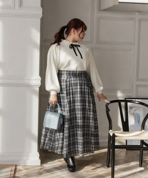 CLETTE(クレット)の「リボン付きフリルニット(ニット/セーター・レディース・ブラック/オフホワイト/グレー・LL/3L/4L)」の6枚目の写真