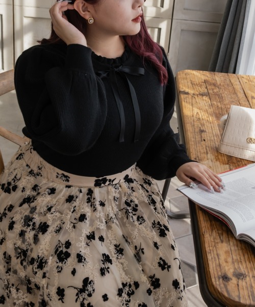 CLETTE(クレット)の「リボン付きフリルニット(ニット/セーター・レディース・ブラック/オフホワイト/グレー・LL/3L/4L)」の12枚目の写真