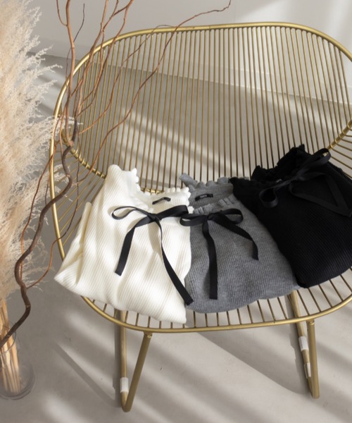 CLETTE(クレット)の「リボン付きフリルニット(ニット/セーター・レディース・ブラック/オフホワイト/グレー・LL/3L/4L)」の9枚目の写真