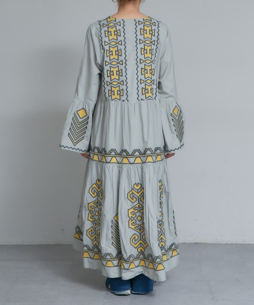 CIAOPANIC TYPY（チャオパニックティピー）の「【india】Vネック刺繍