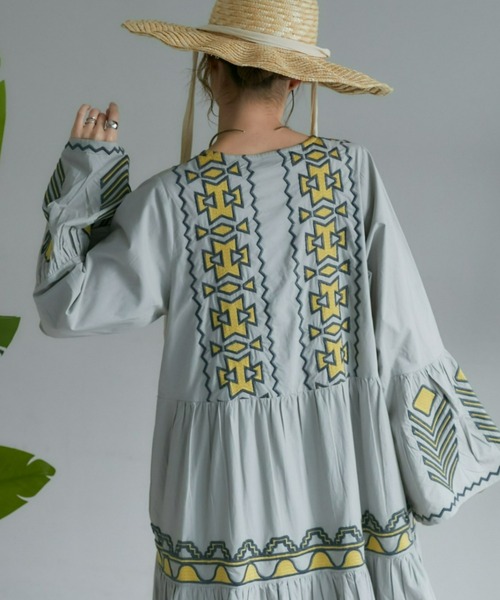 CIAOPANIC TYPY（チャオパニックティピー）の「【india】Vネック刺繍