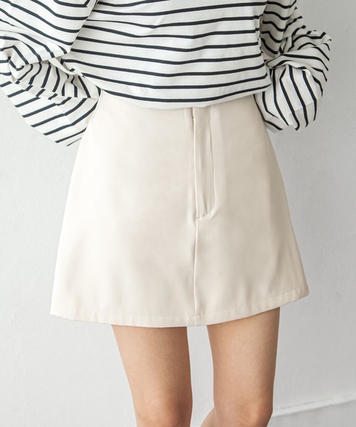 Chillfar(チルファー)の「台形ミニスカパン(スカート・レディース・グレー/ブラック/アイボリー・FREE)」の4枚目の写真