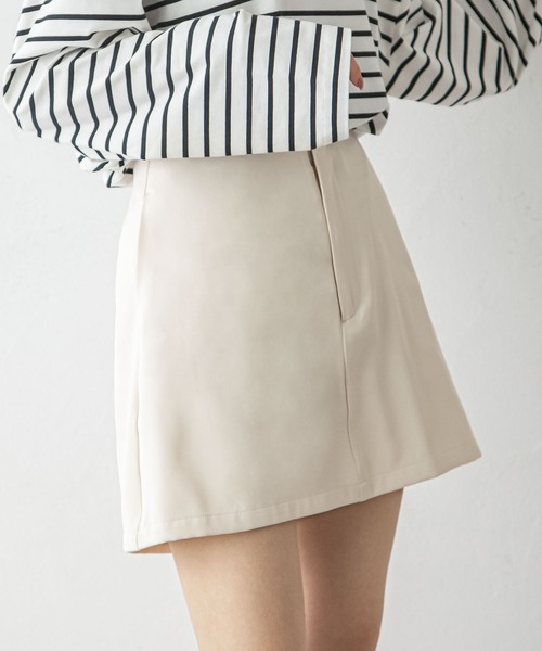 Chillfar(チルファー)の「台形ミニスカパン(スカート・レディース・グレー/ブラック/アイボリー・FREE)」の5枚目の写真