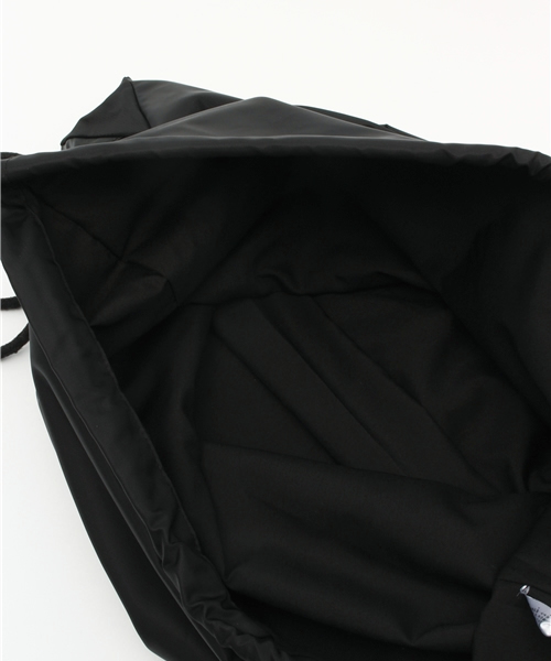 IKUMI（イクミ）の「ナップサック（バックパック/リュック・レディース・ホワイト/ブラック・ﾌﾘ-）」の8枚目の写真