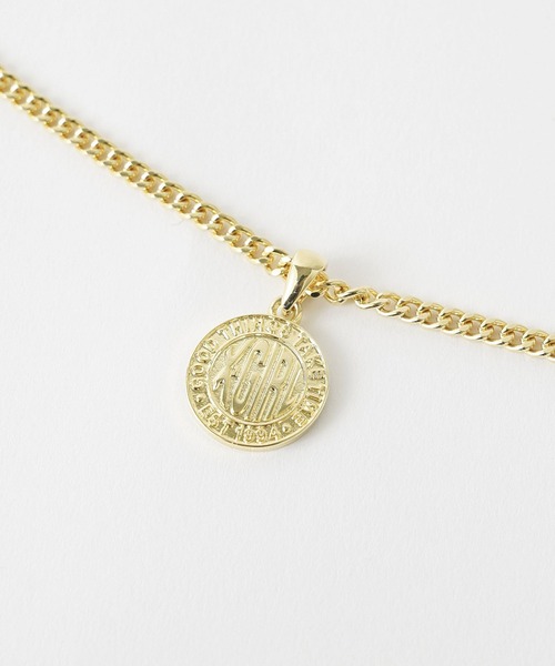 X-girl(エックスガール)の「CIRCLE LOGO CHARM NECKLACE(ネックレス・レディース・シルバー/ゴールド・ONE SIZE)」の8枚目の写真