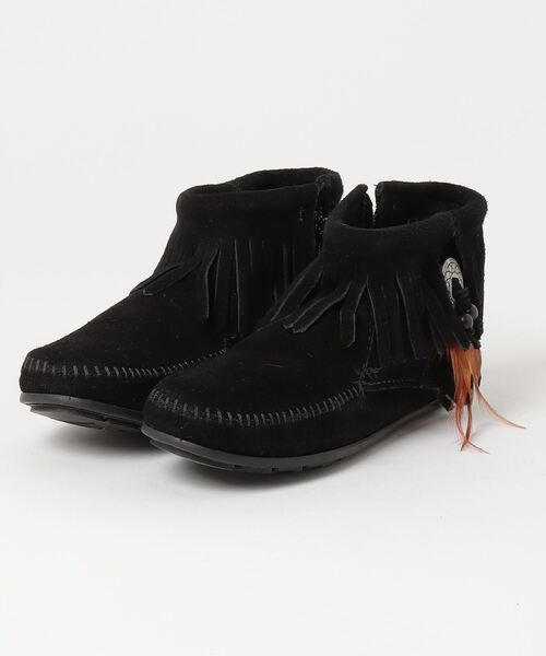 Minnetonka(ミネトンカ)の「【MINNETONKA】CONCHO FEATHER SIDE ZIP BOOT レディース(ブーツ・レディース・ライトベージュ/ブラック/ブラウン・22.5cm/22cm/21.5㎝)」の2枚目の写真