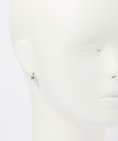 TOM WOOD(トムウッド)の「TOM WOOD Ice Huggies トムウッド アイス ハギー ピアス(ピアス(両耳用)・メンズ・シルバー・FREE)」の2枚目の写真