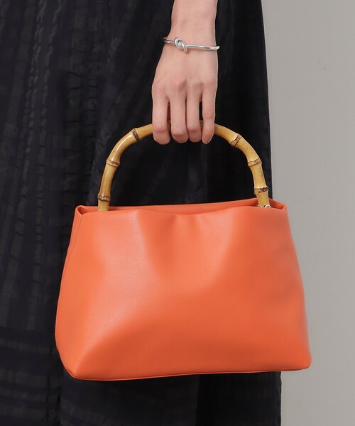 OPAQUE.CLIP（オペークドットクリップ）の「◆【2WAY】バンブーハンドルショルダーバッグ（ショルダーバッグ・レディース・オレンジ/アイボリー/ブラック・00）」の18枚目の写真