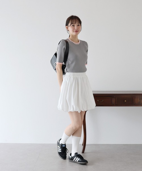 BLUEEAST（ブルーイースト）の「バイカラーリブニット（ニット/セーター・レディース・ベージュ/ネイビー/オフホワイト/グレー/ベージュ系・MEDIUM）」の18枚目の写真